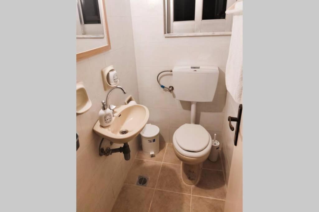 Apartment 95 M2, Center Of Sitia, Wifi, 350M Beach Extérieur photo