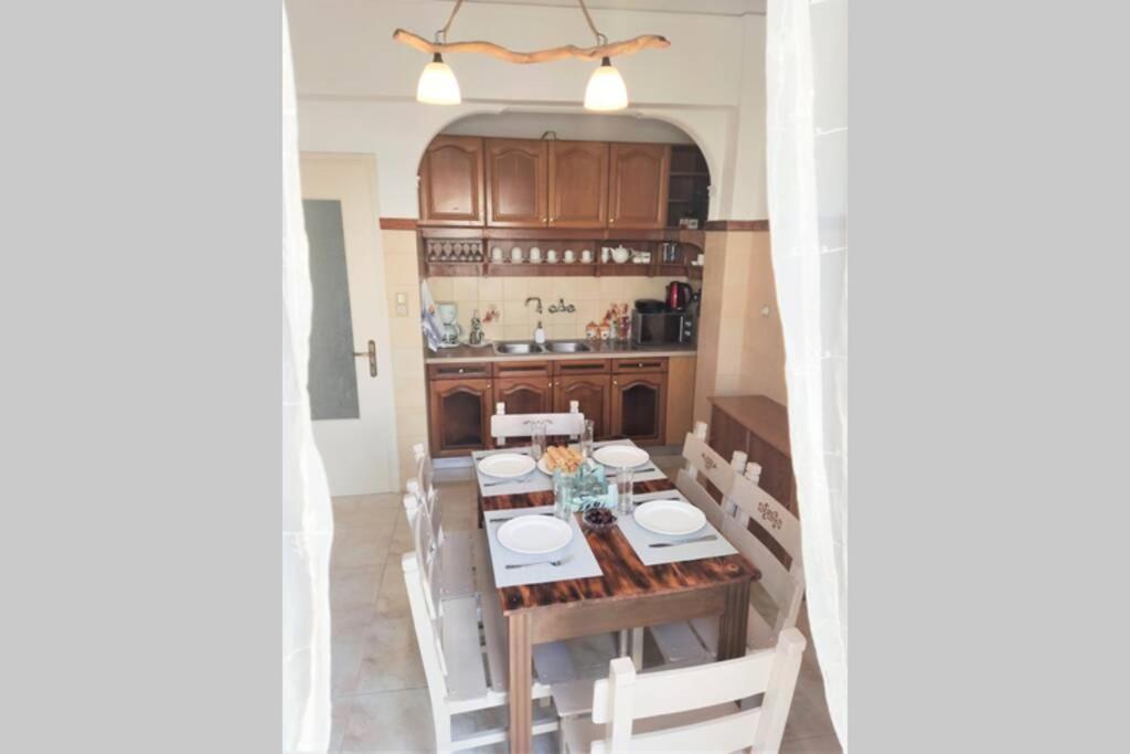 Apartment 95 M2, Center Of Sitia, Wifi, 350M Beach Extérieur photo